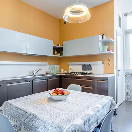 Seaview With Balcony Apartment Catania
