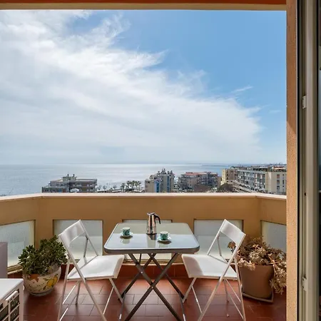 Seaview With Balcony Apartment Catania