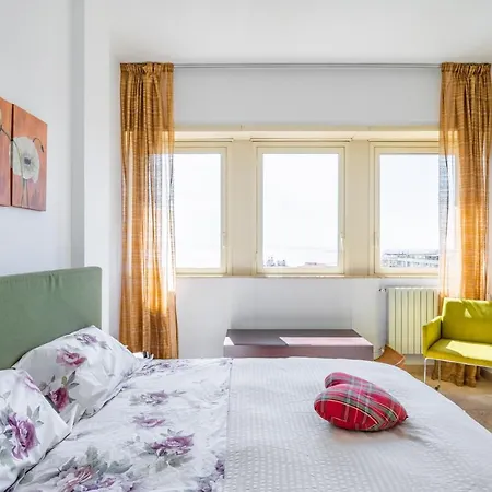 فندق Seaview With Balcony *